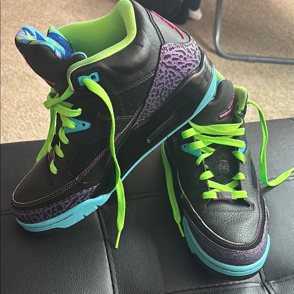 Vibrant Kids Sneakers with Neon Accents